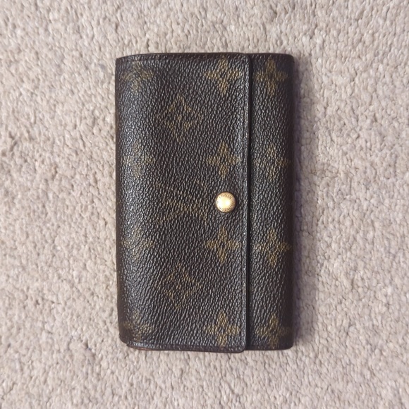 Louis Vuitton Monogram Vintage Wallet - Picture 1 of 8